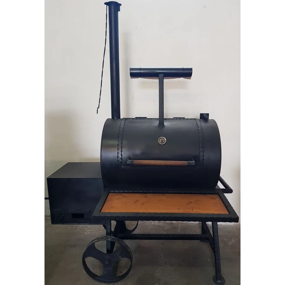 BBQ SMOKER